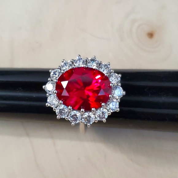 Watch Video / Sterling Silver 925 Sapphire and Diamond Halo Ring